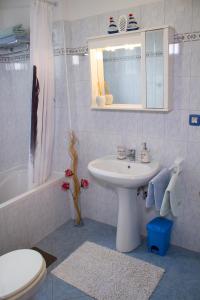 Room Adry with balcony, free parking & bikes