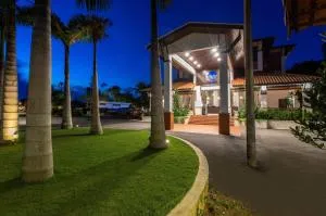 Adena Beach Resort - 关丹