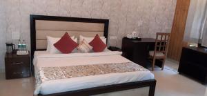 Four Banyans Spirit & Nature Resort