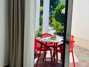 MODERN DUPLEX 50m FROM THE BEACH