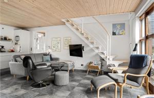 Gorgeous Home In Fanø With Kitchen