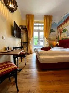 PARK VILLA zentral am Mittelrhein - Zimmer & Apartments - Bad Salzig