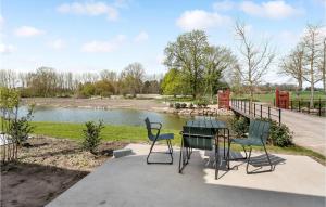 Stunning Apartment In Humble With Wifi