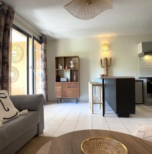 Appartements La Canopee - residence avec piscine dans Grimaud : photos des chambres