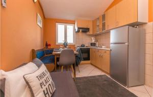 Nice Apartment In Biograd Na Moru