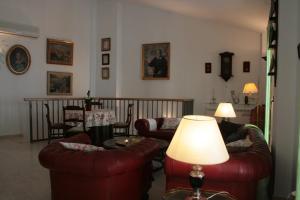 Apartamentos La Casa Pintada