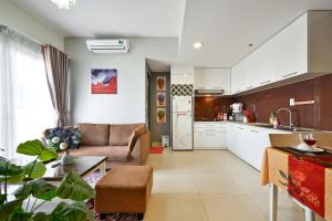 Landmark View 2 bedrooms condo in T1 Masteri Thao Dien, Fully Furnished With Full Amenities