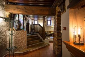 Hotels Hotel De La Couronne : photos des chambres