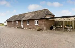 Amazing Apartment In Hvide Sande - Havrvig