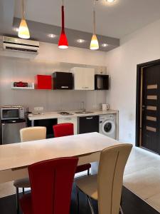 Квартира подобово в центрі міста за адресою Братів Рогатинців 28