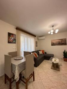 B&S Saranda Apartment