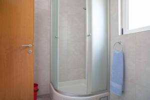 Ivana - Sea view apartment with garage