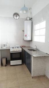 Alquiler por dia Departamento 4 personas Gral Roca Casita Artigas