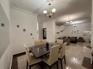 ZAMALEK Home central spacious 2 bedroom with full kitchen - Inbada