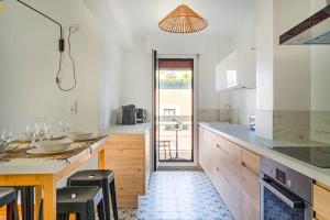 BEAU T3 Clim grand balcon plage calanques Vieux Port