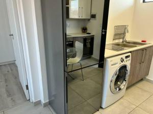 Sophiscated Upmarket One Bedroom Apartment