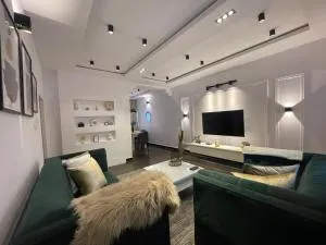 CN HOMES - Luxury furnished 3Bedroom 24h Electricity + Security - Age Mowo