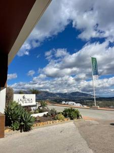 Golf, sea and mountain views