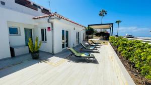 Casa Solaris at Anfi Beach with Private Terrace, Pool & Netflix