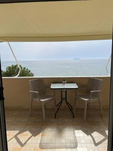 Double Room with Sea View room in Pelini