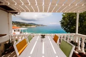 Floreica Maisonneta By the Sea. - Skinária