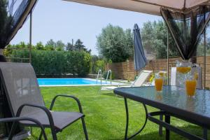 Heliopetra Villa