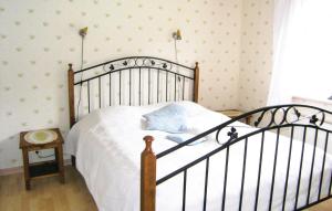 3 Bedroom Lovely Home In Vittaryd