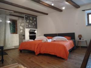 B&B / Chambres d'hotes Au 339 : Chambre Lits Jumeaux avec Salle de Bains Privative