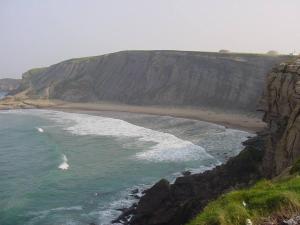 Chalet con piscina entre Liencres y Suances