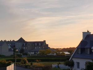 Maisons de vacances Maison a Roscoff a 150 m de la thalasso et des plages : photos des chambres