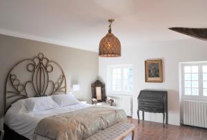 Château Saint-Pierre de Mejans