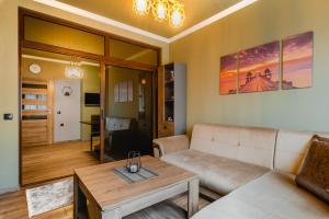 Eagles Bridge - 1BD Flat with Desk by Flat Mаnager