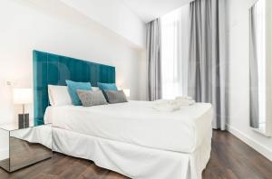 Spacious duplex with terrace by Picasso Museum by REMS