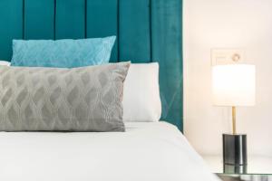 Spacious duplex with terrace by Picasso Museum by REMS