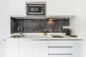 Spacious duplex with terrace by Picasso Museum by REMS