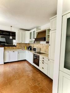 Liebevolle Villa Camelina mit Privatpool 