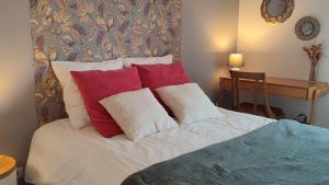 Appartements Calme et verdure a Poissy 50 m2 parking terrasse : photos des chambres