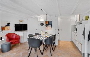 Beautiful Home In Hemmet With Wifi