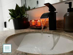 Flat Luxuoso-Piscina, Praia e Serviço de Camareira