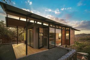 Pacific Kalokairi - Adults Only