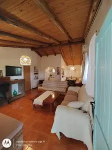 洛杉托克斯木屋酒店 - Rama Caída