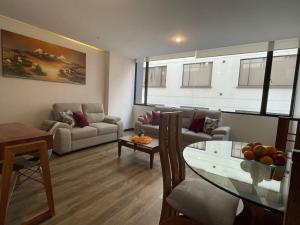 Elegante Suite en la República del Salvador Quito