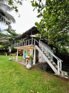 Beach House Kalukatiya - Family Villa, Seaview Room, Garden Room, Beach Cabana