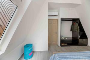 Cozy Beach Villa at The Shores 5 minutes from the beach