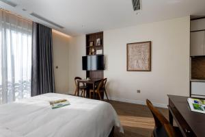 MK Riverside Apartment by Haviland