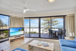 Unit 8 Phoenix Apartments Coolum Beach