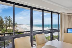 Unit 8 Phoenix Apartments Coolum Beach