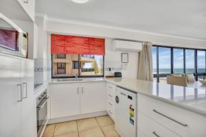 Unit 8 Phoenix Apartments Coolum Beach