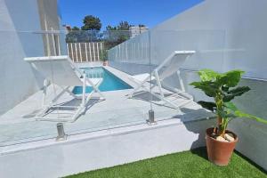 Aroeira villa with heated pool by Golf course, Beach and Lisbon