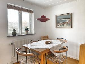 Retro cottage with garden in Torekovs best location